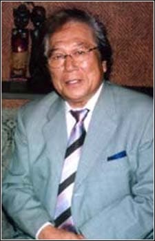 Takanobu Hozumi